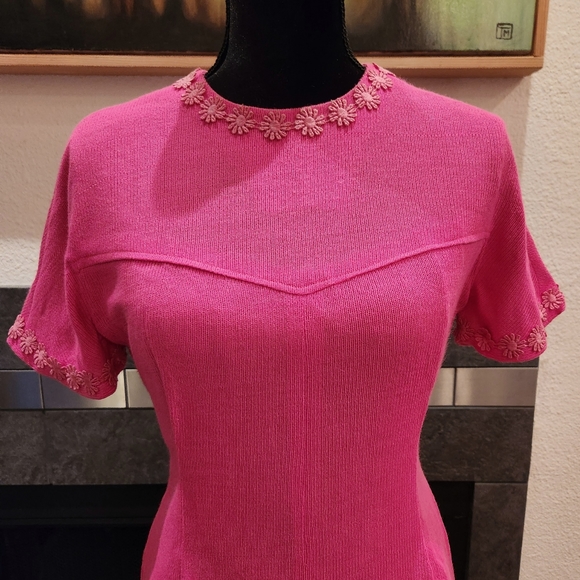 🖤 VINTAGE 60s Mod Jackie MCM Hot Pink Knit Dress Applique Trim UNIQUE - Picture 2 of 4